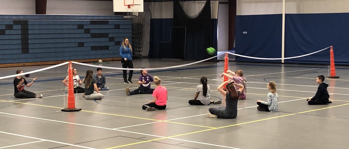 jennifermkrause's tweet photo. Check out all-star @UNCSportPed #StudentTeacher @kendrajPE expanding middle school students’ horizons on #parasport with a #physed sitting volleyball unit!  🏐 https://t.co/ja6d9mAyk0