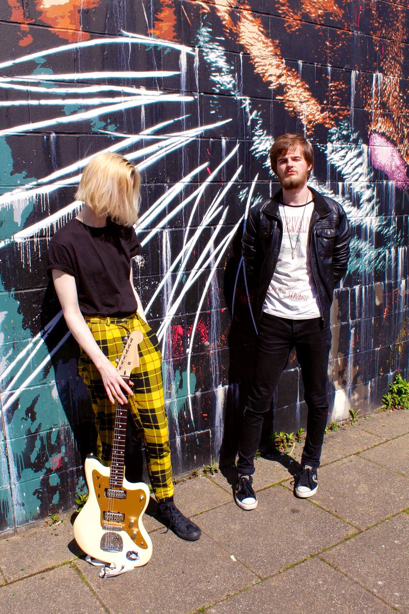 16/3/19 THE OLD HAIRDRESSERS 
DEBUT HEADLINE 
PLAYING NEW TUNES 
CAUSING HAVOC 
GET YOUR TICKETS NOW! 

#notlookinglikethat #nllt 

notlookinglikethatmerch.bigcartel.com/product/debut-…