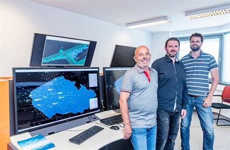 CSG_global's tweet photo. Z garážové firmy významným hráčem na poli softwaru pro řízení letového provozu. Možná jste ani nevěděli, že letový provoz nejen nad českem řídí český software z CS SOFTu: https://t.co/mABkix6KWH #aerospace #aviation #atmsystems https://t.co/0hJFIDI2fi