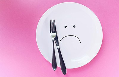 Recovery_Campus's tweet photo. If you notice that you are feeling overwhelmed by your  relationship with food, it may be time to take some steps in a helpful direction.
https://t.co/OcFDKri2Bw
#addiciton #recovery #eatingdisorders #crp https://t.co/AS77M7OgMv