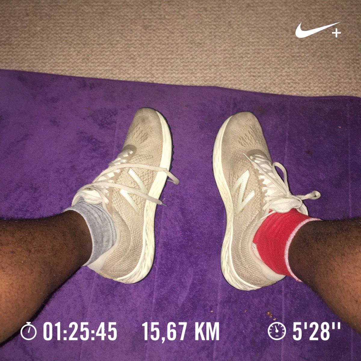 MsaMkhize_'s tweet photo. As I keep on losing Weight, Mah we need to go 🛒 for clothes. Different socks magic and great Shoes from @NewBalance_SA. The longest run of 2019🔥🔥🔥.
#1000kmchallenge
#121km🚀🚀🚀🚀🚀 https://t.co/5EBqW4JDFX