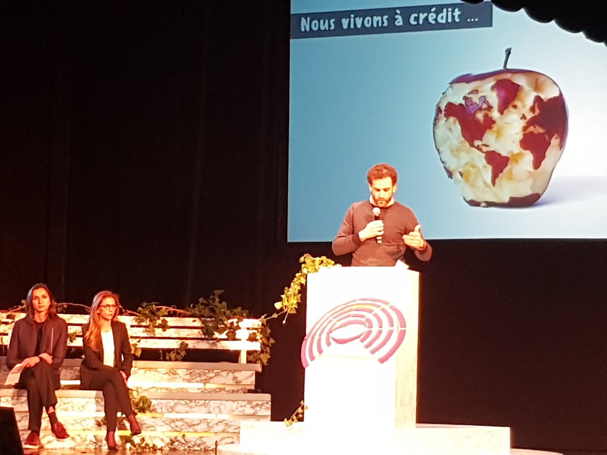 Et si l'#AGduFutur etait celle inventee ce soir? Alerte sur les risques #ESG planètaire et présentation aux actionnaires des réponses apportées par l'entreprise en leur faisant approuver la demarche.La 1ere vraie entreprise qui relève le défi aura gagné