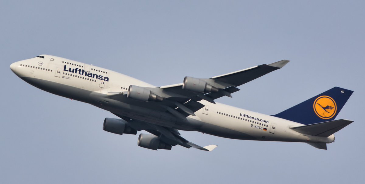 copterspy's tweet image. Boeing 747-400