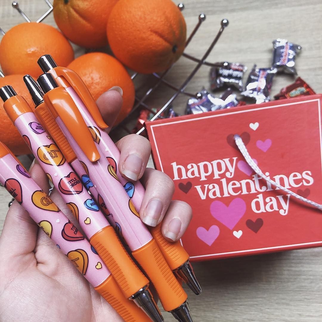 We 💗 our new pens for February! Who needs pens? 🍊