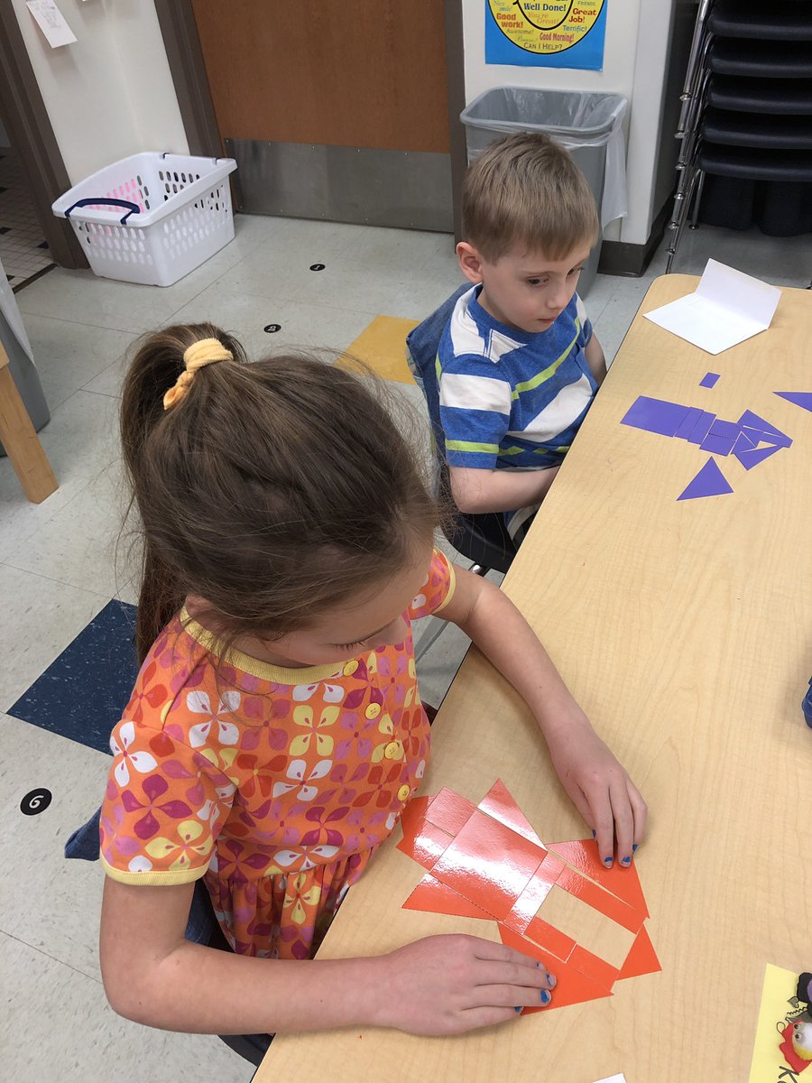 CmariottPKE104's tweet photo. Combining smaller shapes to make larger shapes. @paxtonkee https://t.co/AxR2sSBtNh