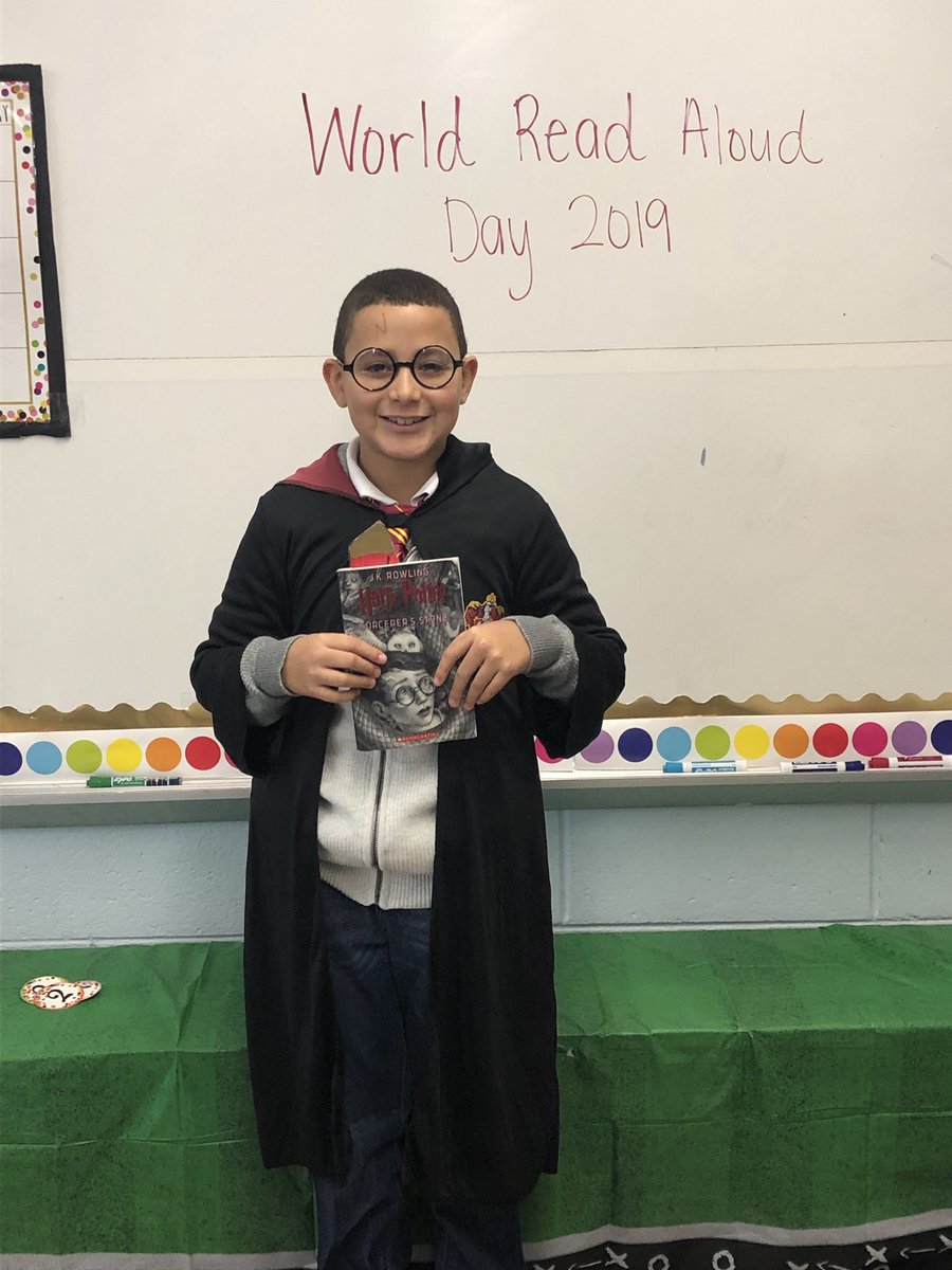 Minue School - Junior Ramblers (@minue_ramblers) on Twitter photo World Read Aloud Day 2019 📚 Students came to school dressed as their favorite book characters! <a href="/CarteretSchools/">Carteret Schools</a> @CSDAssistSuper World Read Aloud Day 2019 📚 Students came to school dressed as their favorite book characters! <a href="/CarteretSchools/">Carteret Schools</a> @CSDAssistSuper