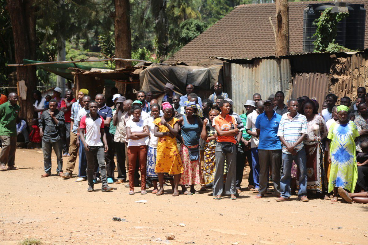 robi_chacha's tweet photo. For 66 years, The #DeepSea residents have had nowhere else to call home. Tomorrow this reality could be shattered because of the actions of @KURAroads. An 8 year old may not have a home to go to. Let's all demand that @FredMatiangi &amp; @MikeSonko stop this! #SaveDeepSeaCommunity https://t.co/71aORl6bYR