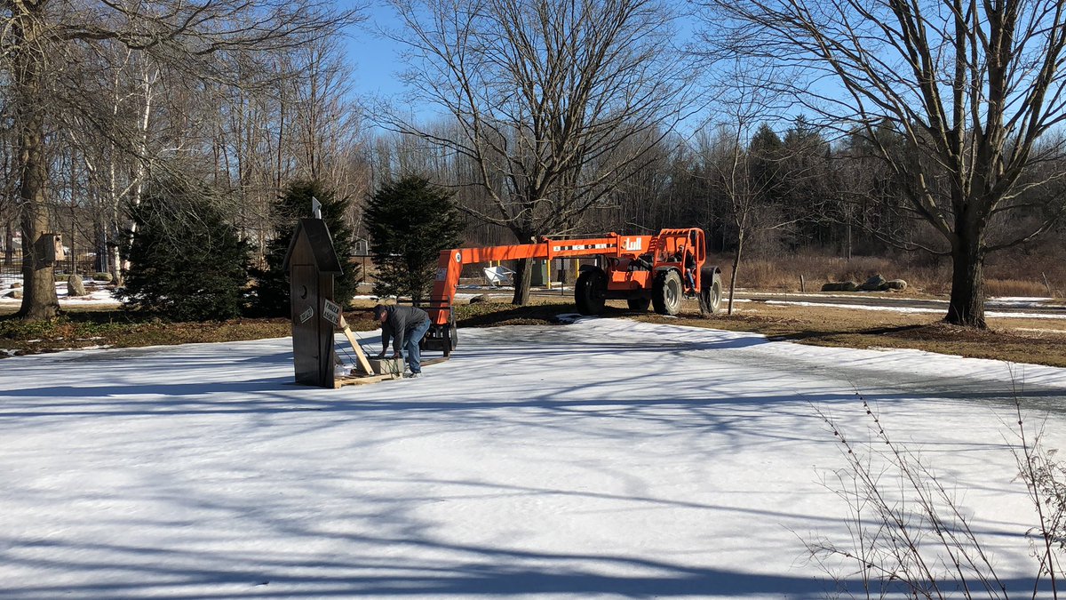 HubbardstonCel1's tweet photo. It’s official! The outhouse on the pond! #hubbardstonma #wherethehellishubbardston #frozenassets #thecountryhen #mamabeanstudios #wintertimefun #outhouse https://t.co/cKj2uygMFF