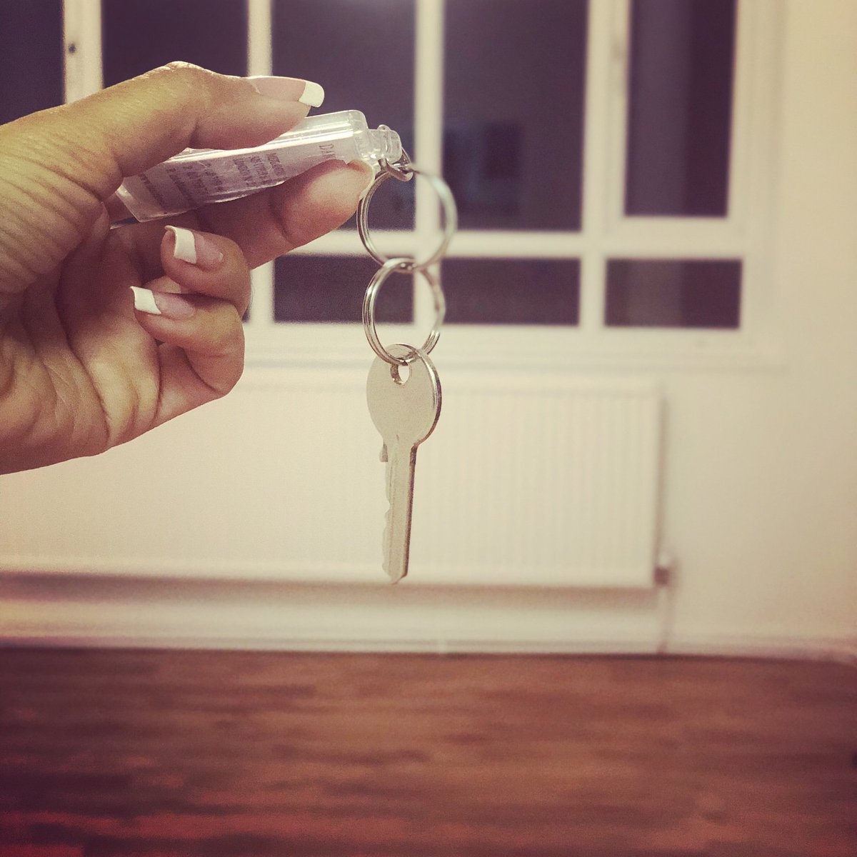BuyToLetLoose's tweet photo. When I worked in the corporate world, Mondays were tough and holiday lulls were the worst!

Just landed from Thailand, it’s a Monday, picked up keys on my new Buy To Let... I love working for myself!

#BuyToLet #UKProperty #FinancialFreedom #PassiveIncome #Lifestyle #Entrepreneur https://t.co/9n3FjZEInB