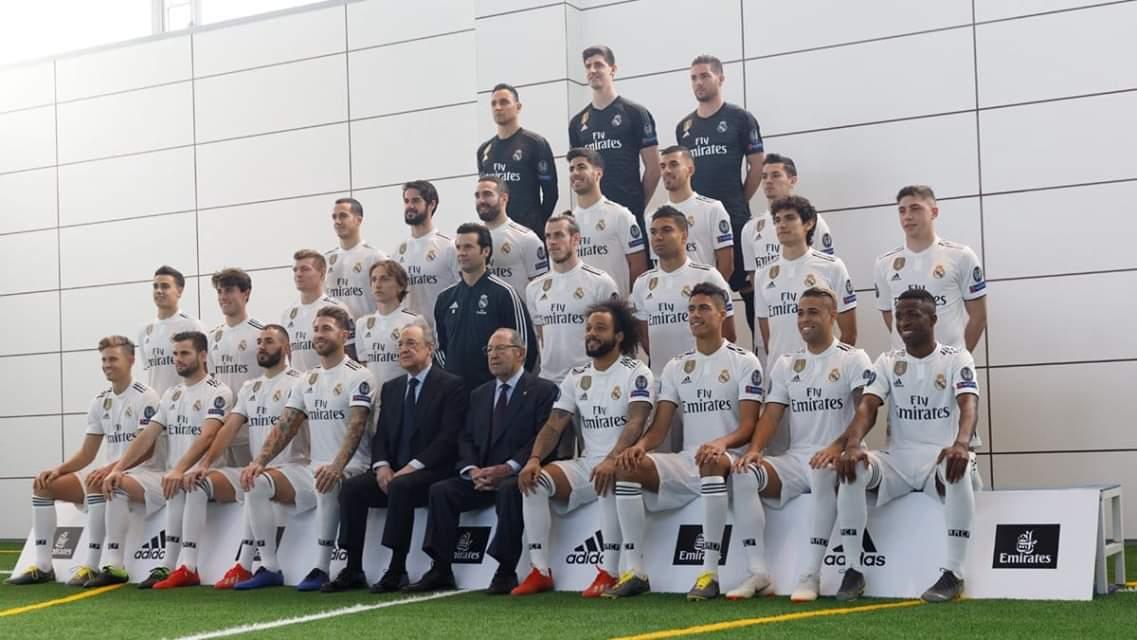 As_TomasRoncero's tweet photo. Una plantilla campeona y con orgullo. Hala Madrid y Nada Más. https://t.co/cqq1CymzhD