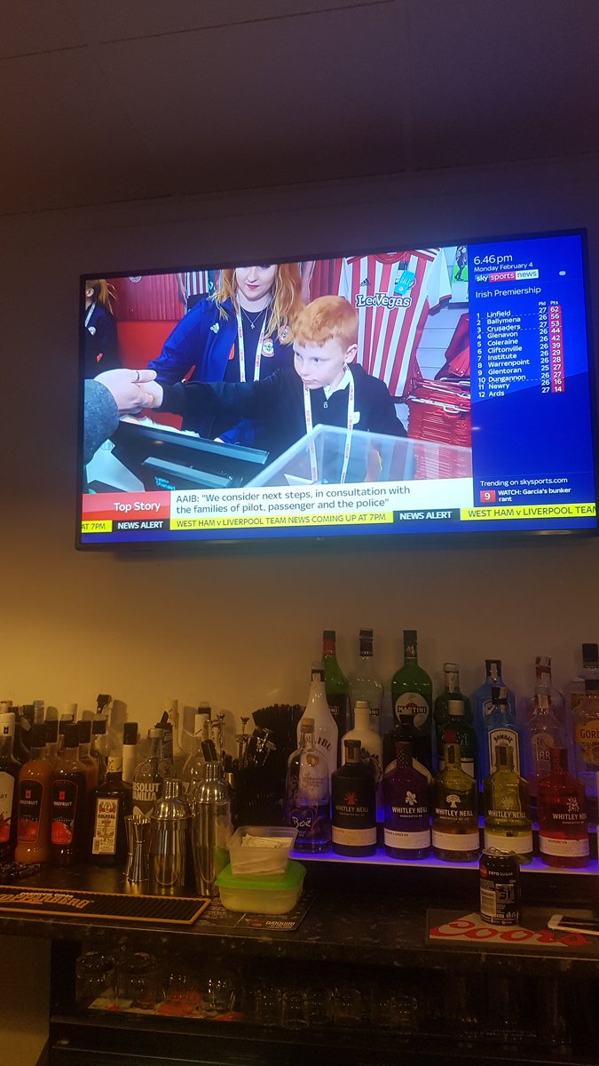 bee_derek's tweet photo. @LloydAmber @BrentfordFCCST Amber i Just saw you on sky sports xx well done ! https://t.co/Uv1NbiSazl