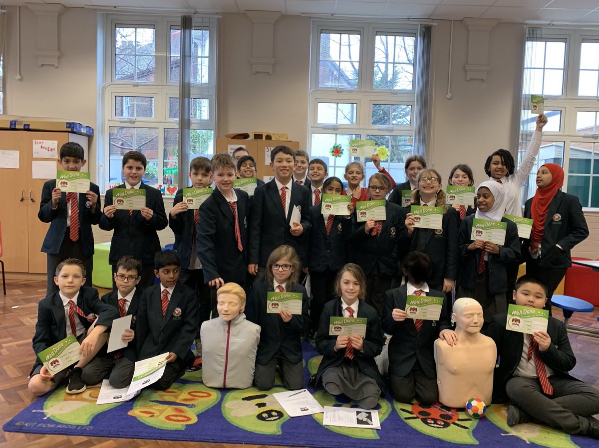 JPFirstAid's tweet image. Fantastic day delivering Basic First Aid to the Year 5 students @CedarRoadPri 😀

Here are few of the action shots we took along the way 📸