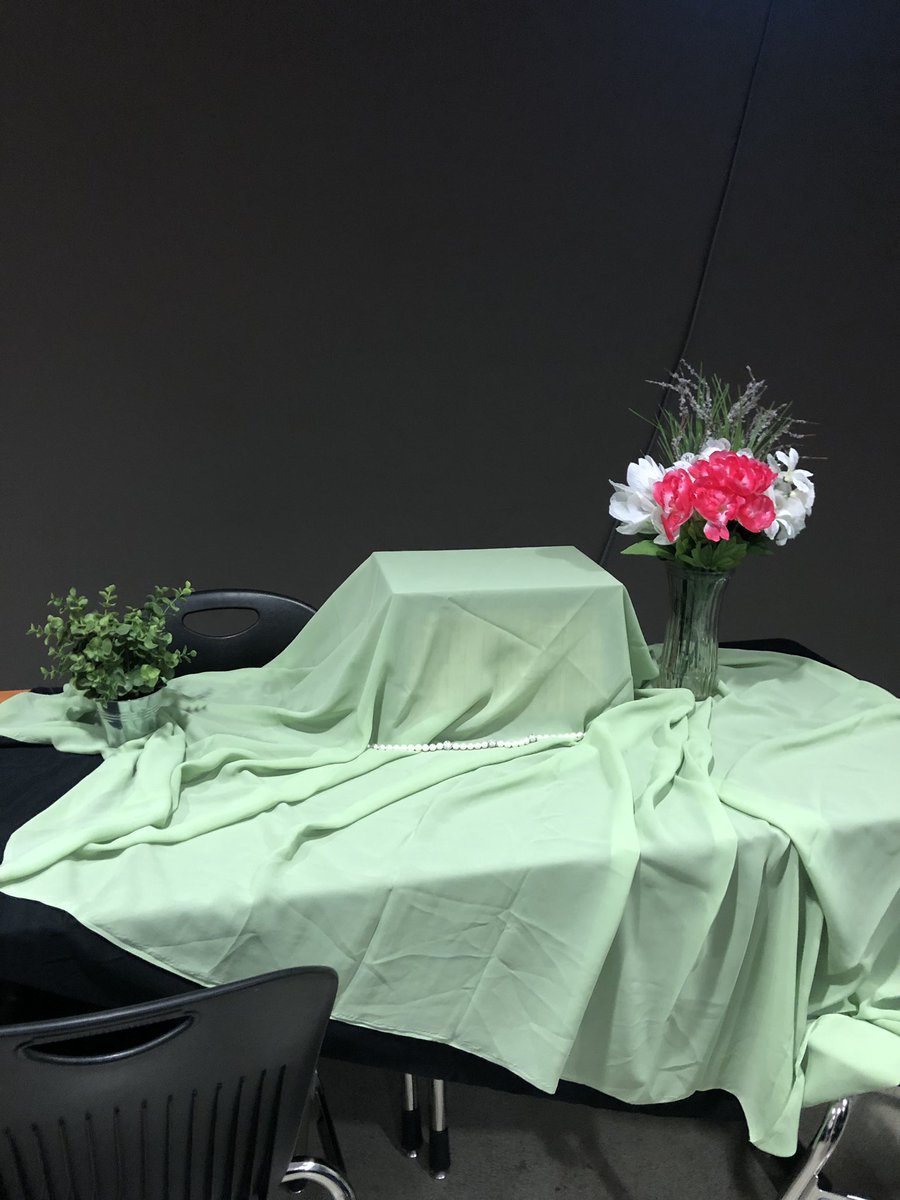 AbtTeresa's tweet photo. Figuring out our display for presentation over lunch #ABTatUFV #AB2T4 https://t.co/XHLfu2uBtk