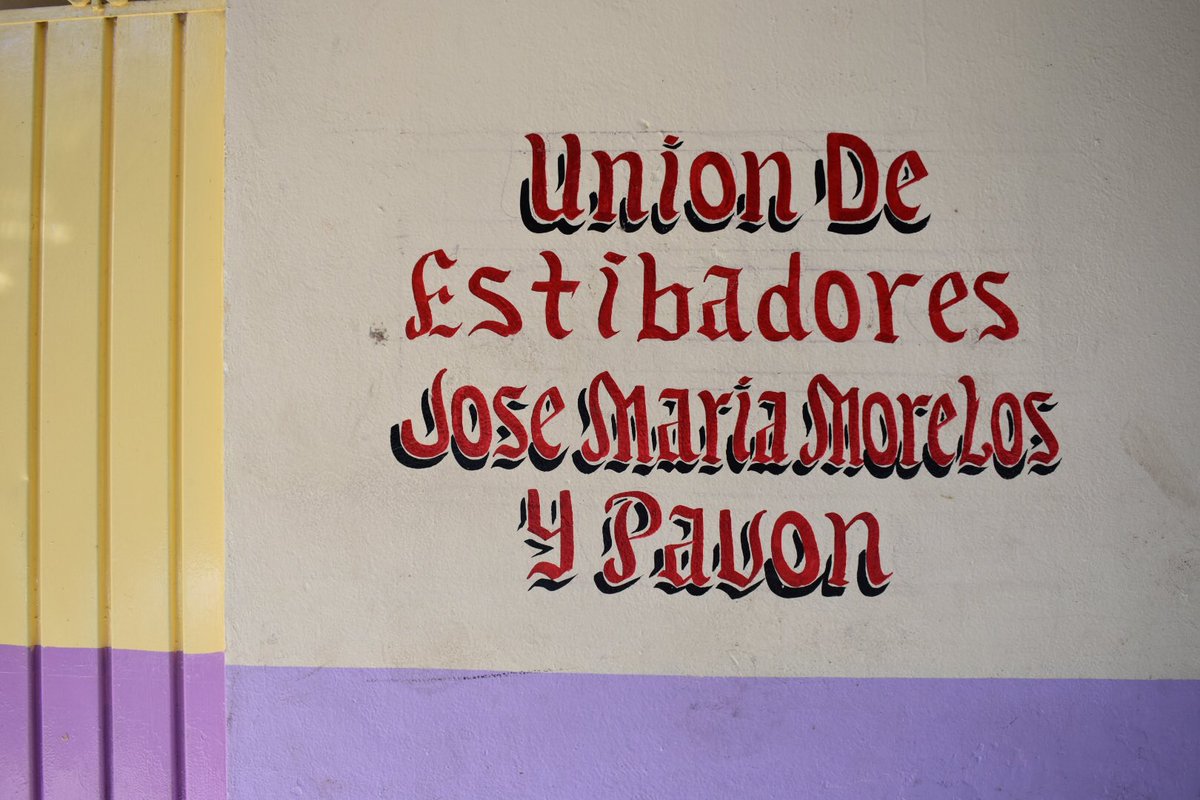 nannapoles's tweet photo. Estuve en reunión con los integrantes de la Unión de Estibadores “José Maria Morelos y Pavón” en #Tenancingo. Les compartí el trabajo que estamos realizando. Refrendamos compromisos y el apoyo incondicional que tienen en mi. #4TaTransformación #NNPcontigo #Dtto7Local https://t.co/egnwfEwtlh