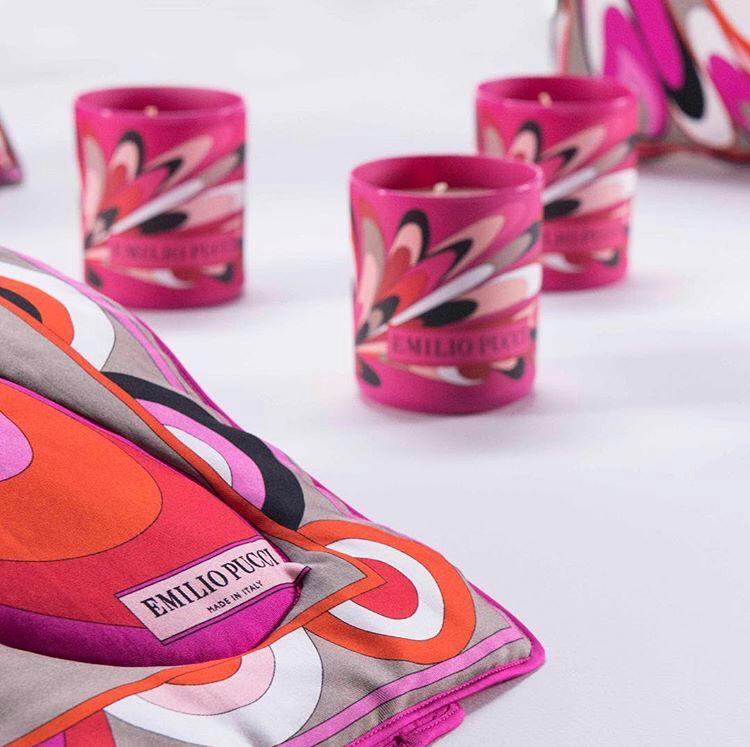 tryanostore's tweet photo. Just in at #Tryano: #EmilioPucci’s SS19’s #homedecor collection! Impress her with a matching set of home accessories! Swipe left for more. #LoveSituation
نقدم لكم ديكورات منزلية لربيع صيف 2019 من #EmilioPucci! فاجئها بأكسسوارات منزلية مميزة! مرر الصورة جهة اليسار لاكتشاف المزيد. https://t.co/pL28g3Rlyd