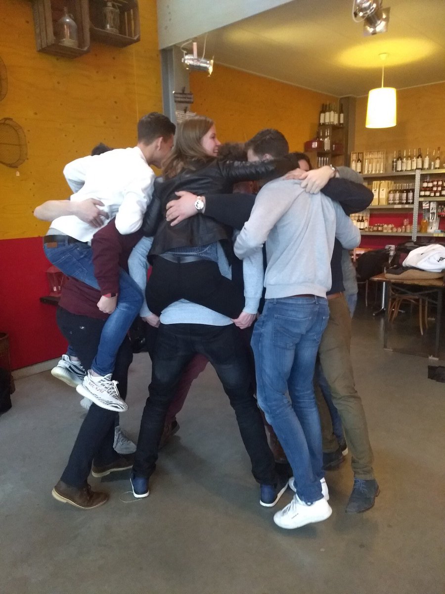 20 studenten zijn vandaag met de minor Onderneem! De Zakenreis gestart. Ze hebben kennis gemaakt met de opzet vd StartUp week, aan teambuilding gedaan (olv IM Events) en zijn een uitdagende bedrijfscasus van Wijngaard Hof Dieren, aangegaan. <a href="/HANnl/">HAN University of Applied Sciences (HAN)</a> <a href="/HANFEM/">HAN FEM</a> <a href="/hancvvo/">HAN Centrum voor Ondernemerschap</a> 
#HANondernemer