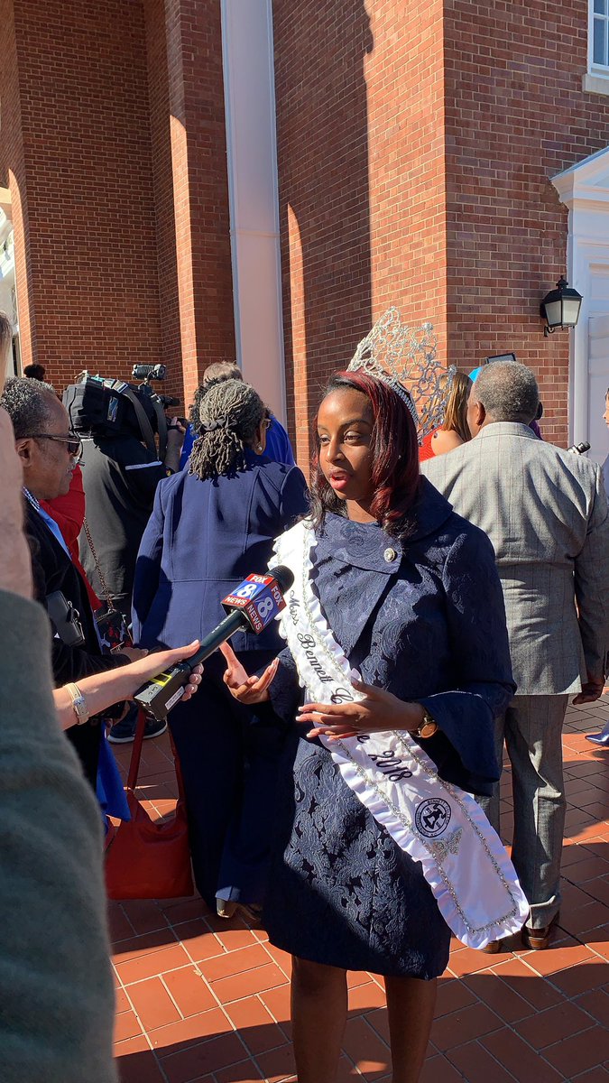 TheEndOfTime__'s tweet photo. BUT GOD!!! I want to thank everyone who donated to MY INSTITUTION! We were able to raise $8.2 Million and counting!!🔔💙🙌🏾 #StandwithBennett #bennettcollege #everlasting39th https://t.co/sHgQC9MEGM