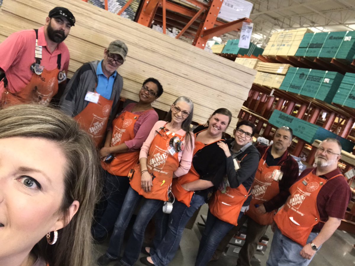 TaraTalleyTHD's tweet image. I am so proud of this team! Great job ending the fiscal year strong! The work you put TRUELY made a difference! #D111 #WeCana #FatStacksOfCash #SorryNotSorry