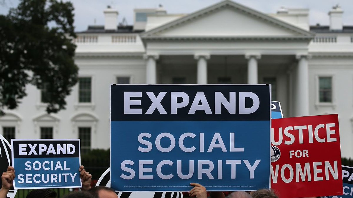 2015: Bernie introduced legislation to expand benefit and strengthen Social Security on the same day he (& all Senators) received 2 million Petitions gathered by the National Committee to Preserve Social Security & Medicare. Anyone who’s gathered petitions knows that’s huge./37