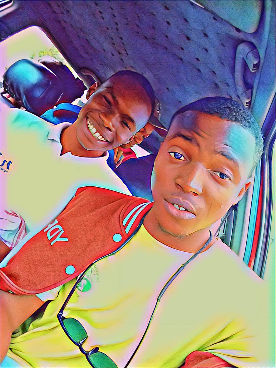 Journalist_Mind's tweet photo. With My Brother Kenny Wealth ( @APCSTUDENTS Organizing Sec Rivers State).

Preparing For @MBuhari Visit  On Thursday 9th Febuhari 2019.

#Journalist_Mindset #APCStudents 
Rivers State,Nigeria 🇳🇬 https://t.co/za5I9kEiTL