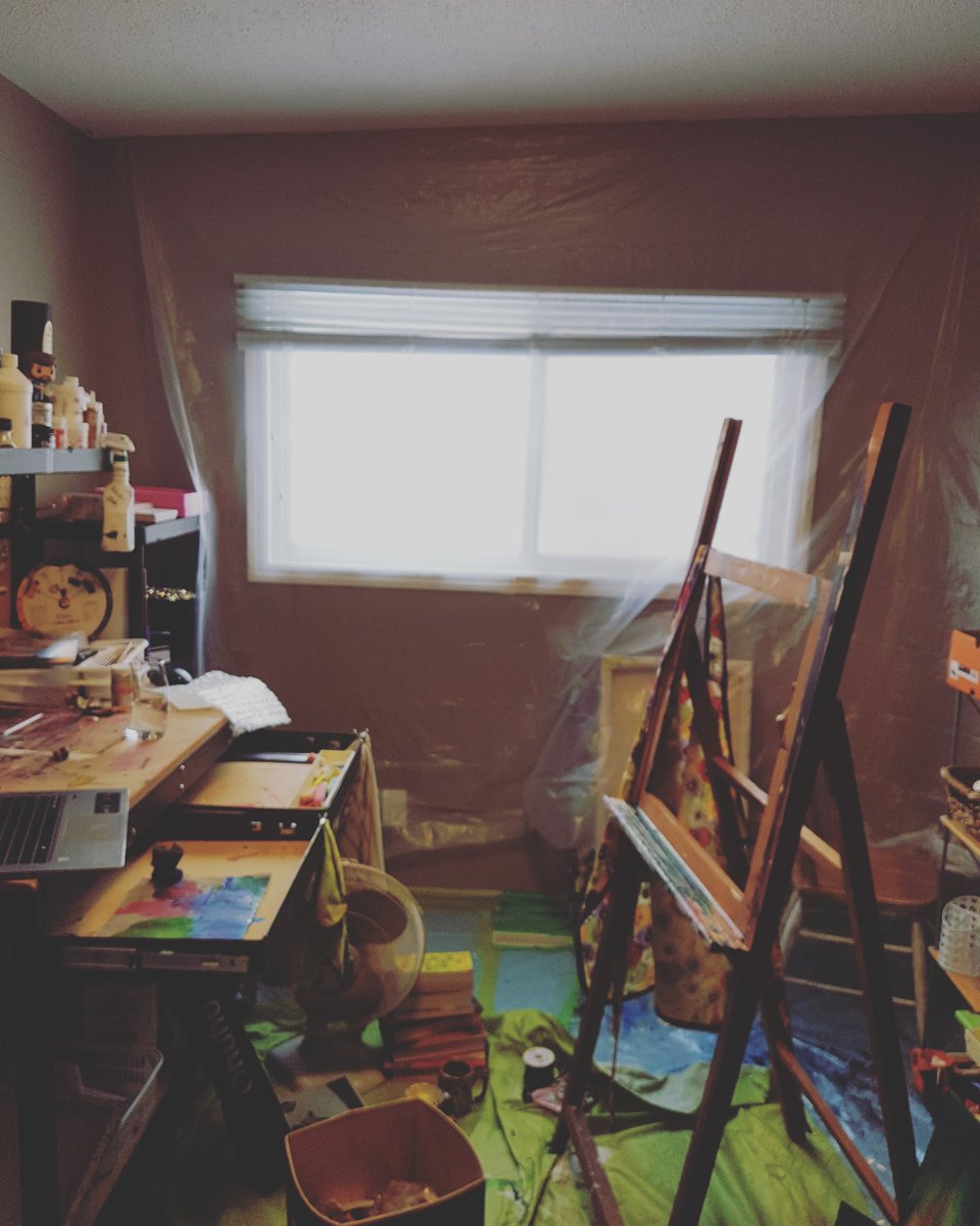 My new art stu, stu, studio now looks like #christianbale 's "date ready" apartment from #AmericanPsycho . So much plastic covering😂
Excuse me, now I gotta put some #Genisis with #PhilCollins on and dig out my chainsaw... lol!

#homestudio #homestudiosetup