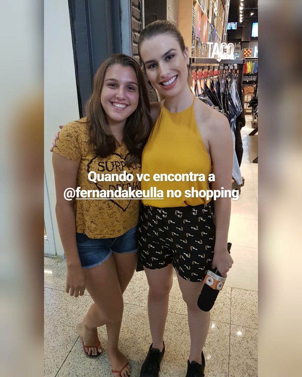 WalVale_NandaK's tweet photo. Story #brandaaokarina  @FernandaKeulla  #shoppingbarradatijuca #gravaçao #selfiebbb #flashesbbb #fernandakeula #nandakeulla #Keullovers https://t.co/WuHTzgYXFk
