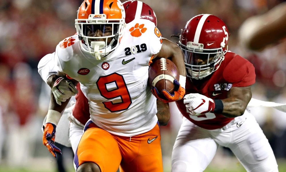 apthirteen's tweet image. Interesting stat of the day - the teams wearing white jerseys have won:
-13 of the last 15 Super Bowls
-the last 4 college football national championship games
-9 of the last 10 college basketball national championship games