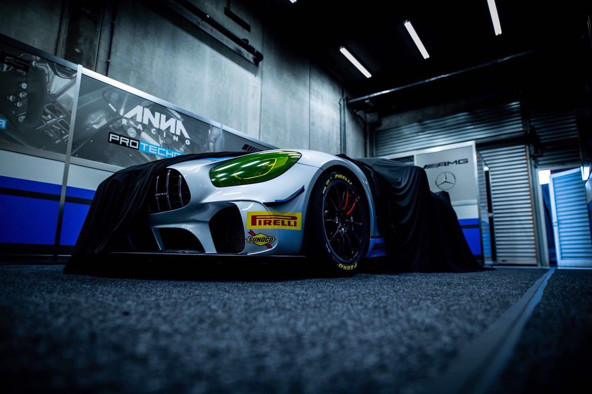#MondayMotivaton cannot get anymore motivational than this for us 🙌🏻 Bring on the 2019 race season 💥 #motorsport #racing #womeninmotorsport #ncme #mercedesamg #BringItOn #protechnika #racingcar #britishgt #sandownmercedes #enduranceracing