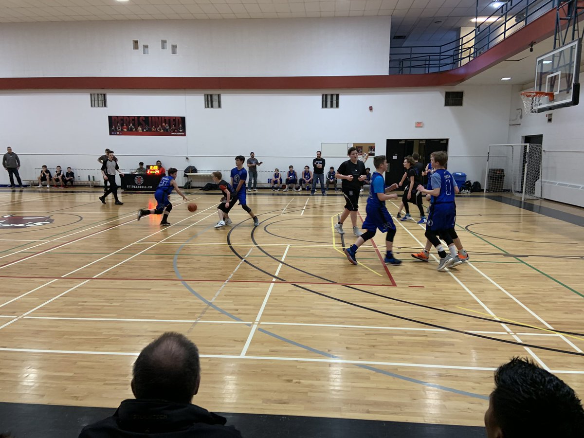 GladiatorsMb's tweet photo. Another game against our Selkirk friends yesterday, another nail biter coming down to the final moments. Our 2005 boys fell just short, already looking forward to a potential winner-takes-all playoff matchup; but we’ll be sure to cheer them on until then. Great game!
💪🏀 https://t.co/Odi3Iu809C