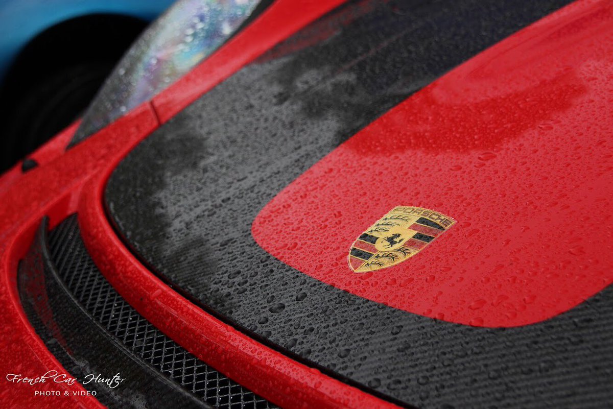 FrenchCarHunter's tweet photo. Gt2rs 😱❤️ #Porsche #porsche @PorschesOnly @Carpornpicx https://t.co/GkV9D3Rm6L