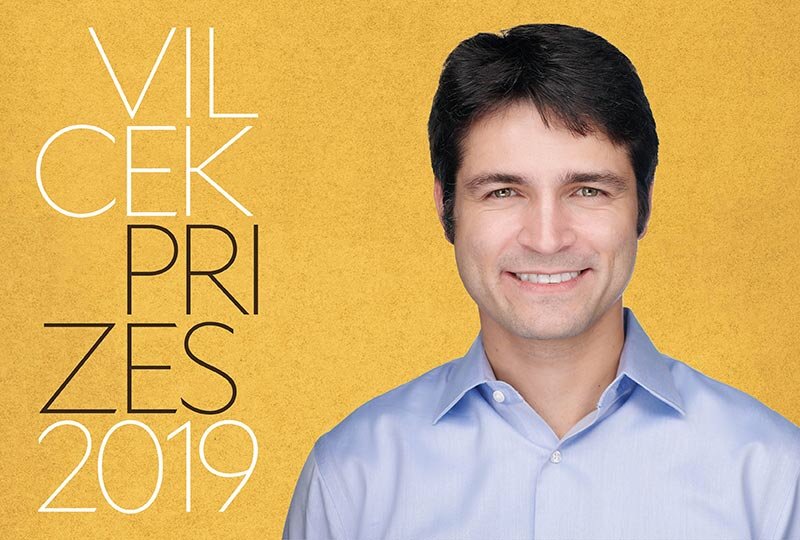 mikhailshapiro's tweet photo. Thank you to the @Vilcek Foundation for this amazing honor! Proud to be an immigrant contributing to our country and the world through science. https://t.co/ZGyVWlCJW5 https://t.co/b3VM5LOE6v