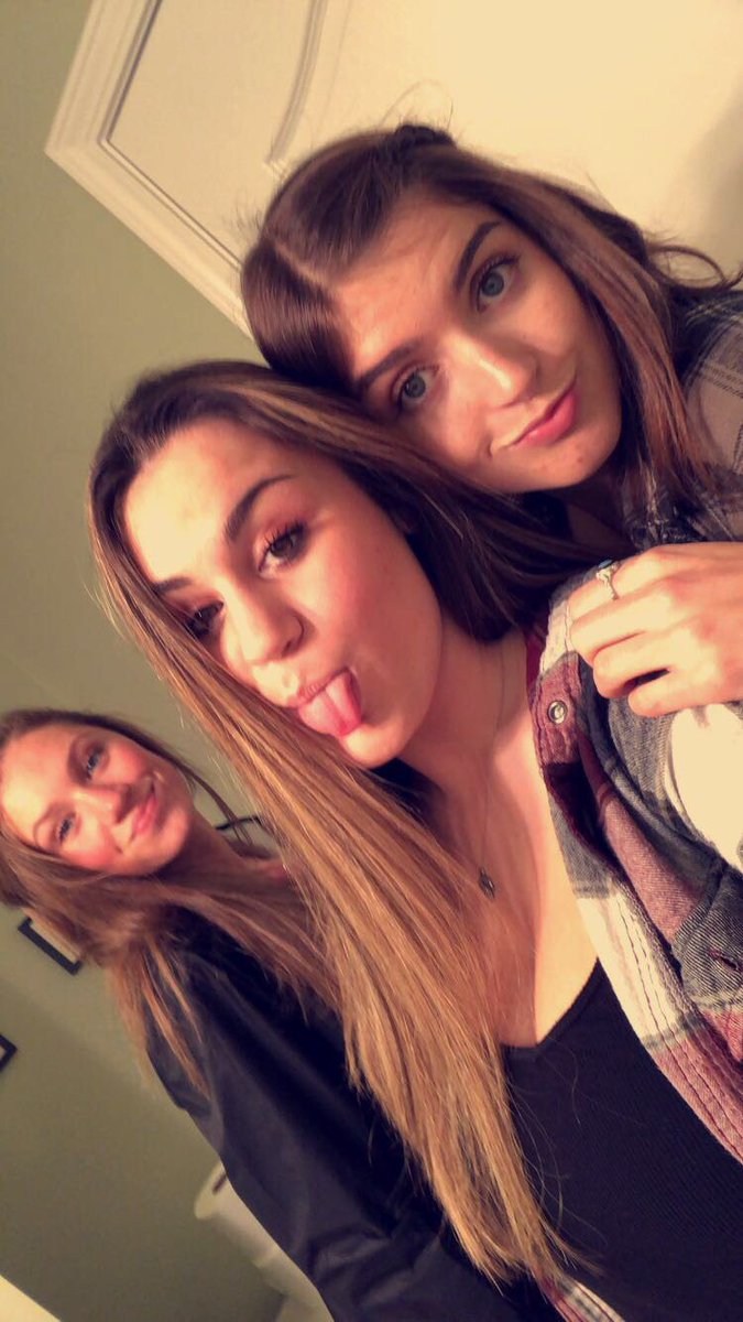 happyyyyy birthday to one of my long time besties!!!! I love you like crazy and hope 17 is the best sunshine🌻❤️ <a href="/corrinstanecki/">corn stan</a>