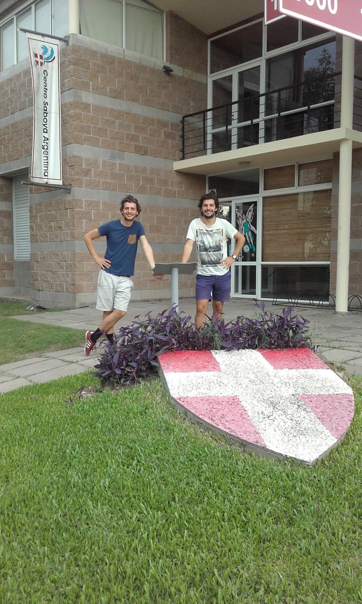 csaboyave's tweet photo. Visitaron la zona los Thomas Jubin y Charles Fraissé. Los #franceses realizaron entrevistas a algunos #jovenes para un doc., proyecto que llevan adelante durante su viaje durante 10 meses por el mundo. Además, se interesaron por la historia de la región.
Seguilos en las redes! https://t.co/D0fzrCyU9C