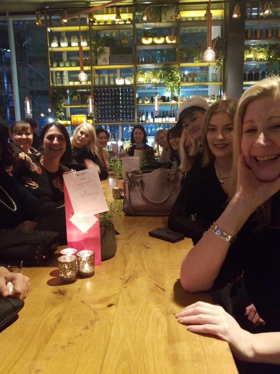 Teresa_PS's tweet photo. So many brilliant women with us today at @facebook @nicolamen @CazMillin @Natsc2012 @sianelizabethha @iamnoblekhan @paulettefurse @sara_darcy @SophieFranCan @ZDronfield @danielleprior8 @C_Kneer @sophieyateslu to name but a few! Thank you for your amazing support of @womensaid 💛 https://t.co/yzKBn2UjXE