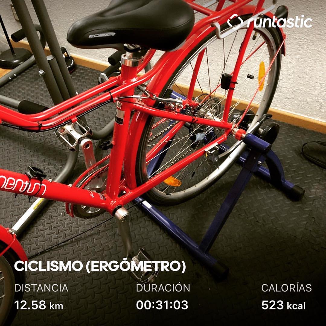 JI_VERA's tweet photo. 🚴‍♀️ #Entrenamiento @RunnersPlusMX ▫️▫️▫️▫️▫️▫️▫️▫️▫️▫️
#Stationarybicycle #Exerciseequipment #Sportsequipment #Ellipticaltrainer #cardio #gymmotivation #Exercycle #ExerciseBicycle #StaticBicycle #Bicycle #bike #bicycle #ride #riding #runnersplus #runtastic @runtastic https://t.co/qARWHBp70o