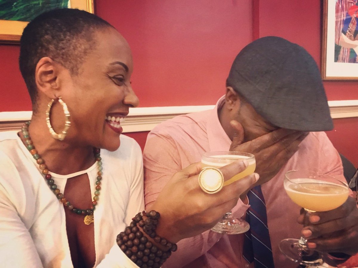 VoiceMonet's tweet photo. Cocktails in the air for #CHEFLEAHCHASE @dookychaseresteraunt in #Treme πΈπ·
S/O to @radicalxchange for the #ResistanceandServe series highlighting POC in #hospitality
#NewOrleans #DookyChase #NewOrleansInstitutions #Cheers https://t.co/o6YEVOzqO8