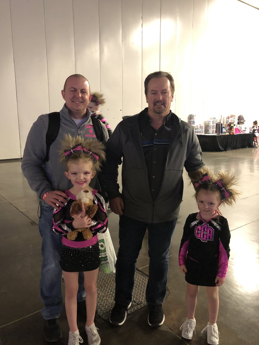bdcobbtgs's tweet photo. Cold but great weekend in Columbus. Got to see my uncle for the first time in a couple years and the girls won another first place! https://t.co/THXe5QInz9