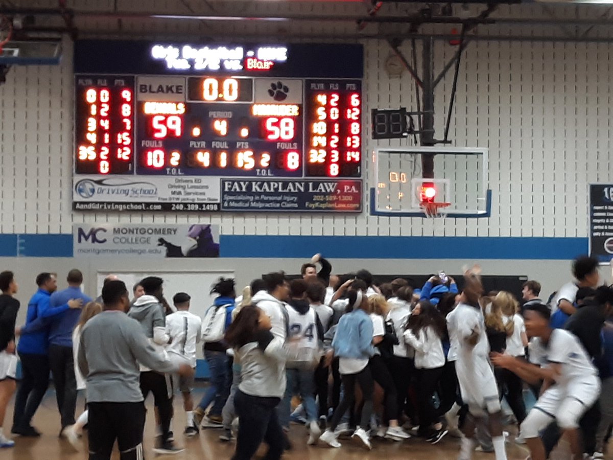 That moment <a href="/BlakeBoysBball/">Blake HS Boys Basketball</a> #BlakeVarsity became Division 3A champions! Congrats team! #gobengals #bengalpride