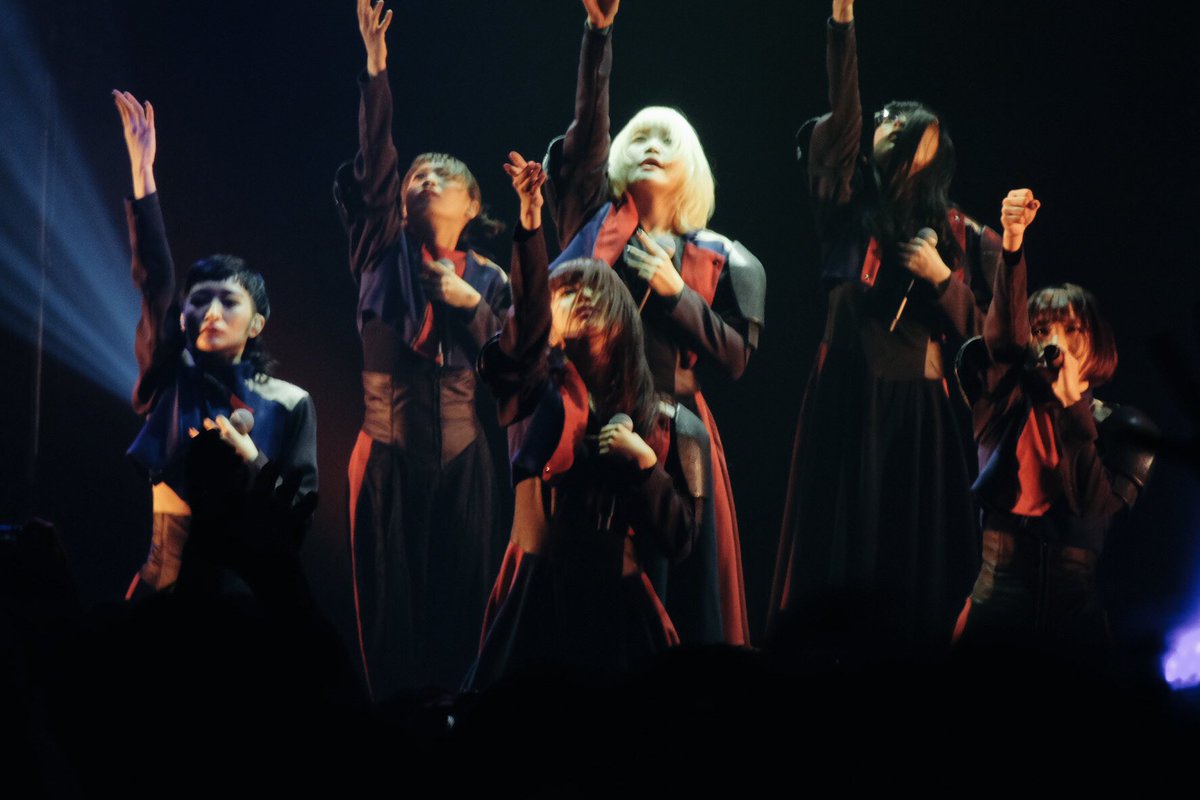 moonoflikeagin1's tweet photo. 2019.02.03. GGWackTour大阪
EMPiRE、GANG PARADE、BiS、BISH
推しもそれぞれのグループも、なんやかんやでも、アップデートしててかわいいかったしかっこよかったし、心揺さぶられた。いつまでもは無い景色の現場をしっかり楽しまんと。#GGWT https://t.co/AENmNkxFbd