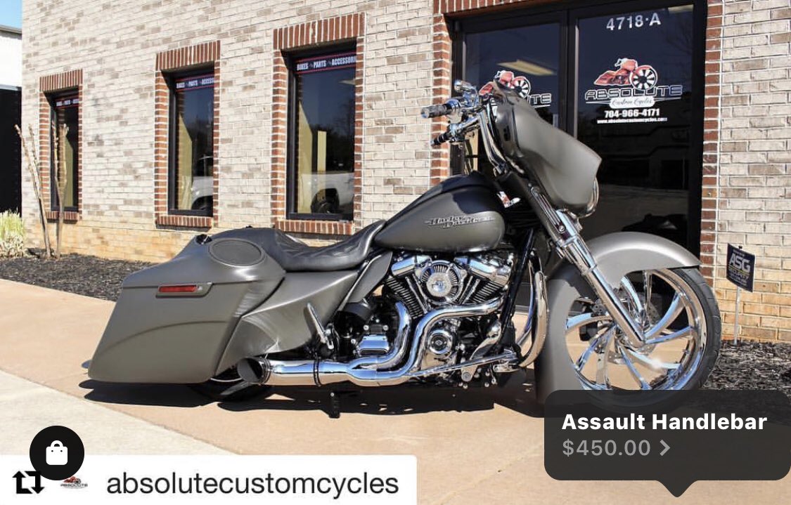 factory_47's tweet photo. #shieldengineguard #assaulthandlebars
#Repost @absolutecustomcycles with @get_repost
・・・
Finally got a chance to take a few pictures of the 2018 Wide Tire Street Glide that we finished last week. #absolutecustomcycles #smtmachining #harleydavidson #streetglide https://t.co/tbrj0u347J