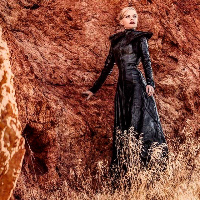RITUAL_9TH's tweet photo. - The Sirius Duster by Ritual -
Inspired by the star, imagined in the ancient, realized for the future.

RITUAL 
https://t.co/qyz9OZ4R0e 
Photographer: Clayton Beck
#couture #couture #bespoke #ritual #leatherjacket #leather #jillianann #editorial #fashion https://t.co/PIXpCm7fde
