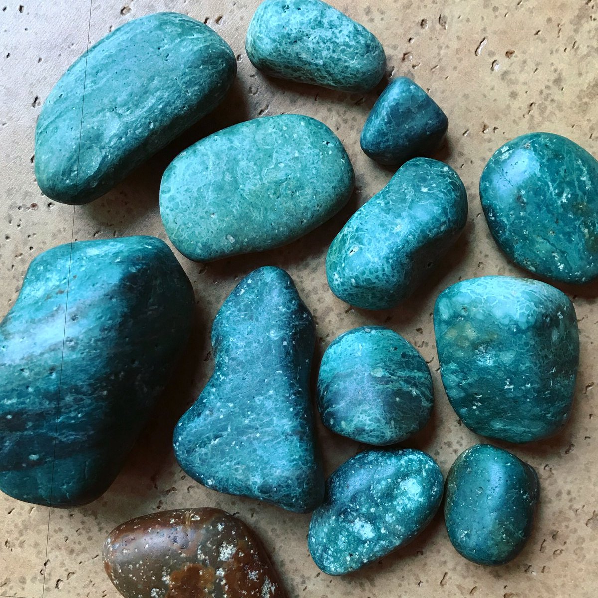 تويتر Azukki على تويتر Oda Tasu Hiku 地質や石の種類などあまり考えずに石 拾いしていますが そういう名前があるんですね ご教示ありがとうございます 瑪瑙も拾いたいです