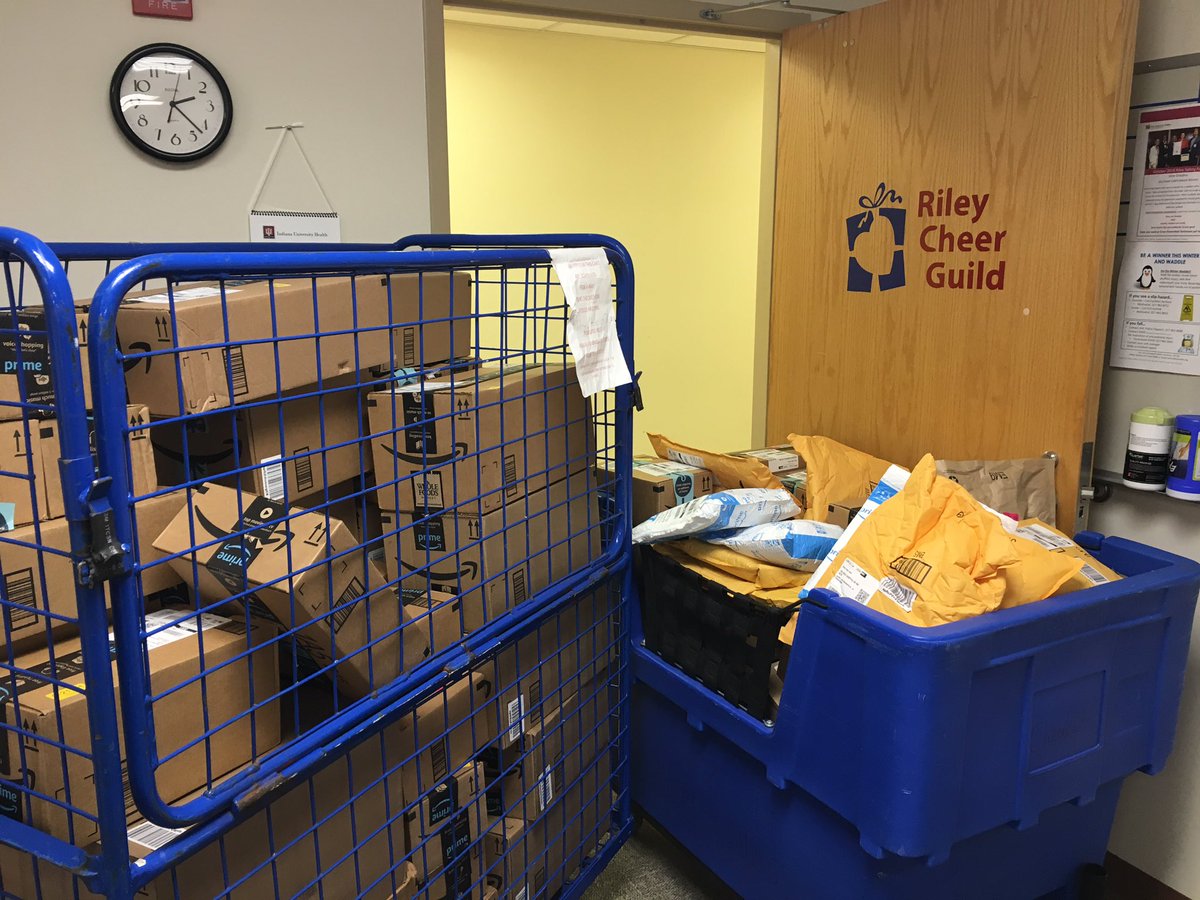 RileyCheerGuild's tweet photo. You are amazing!  We received over 80 packages today with a grand total of 317 items for babies and their families!  Willie and Mike with EVS helped us unload at the dock!  Stay tuned for a picture of stocked shelves tomorrow! @RileyChildrens https://t.co/Az4jgVoRKB
