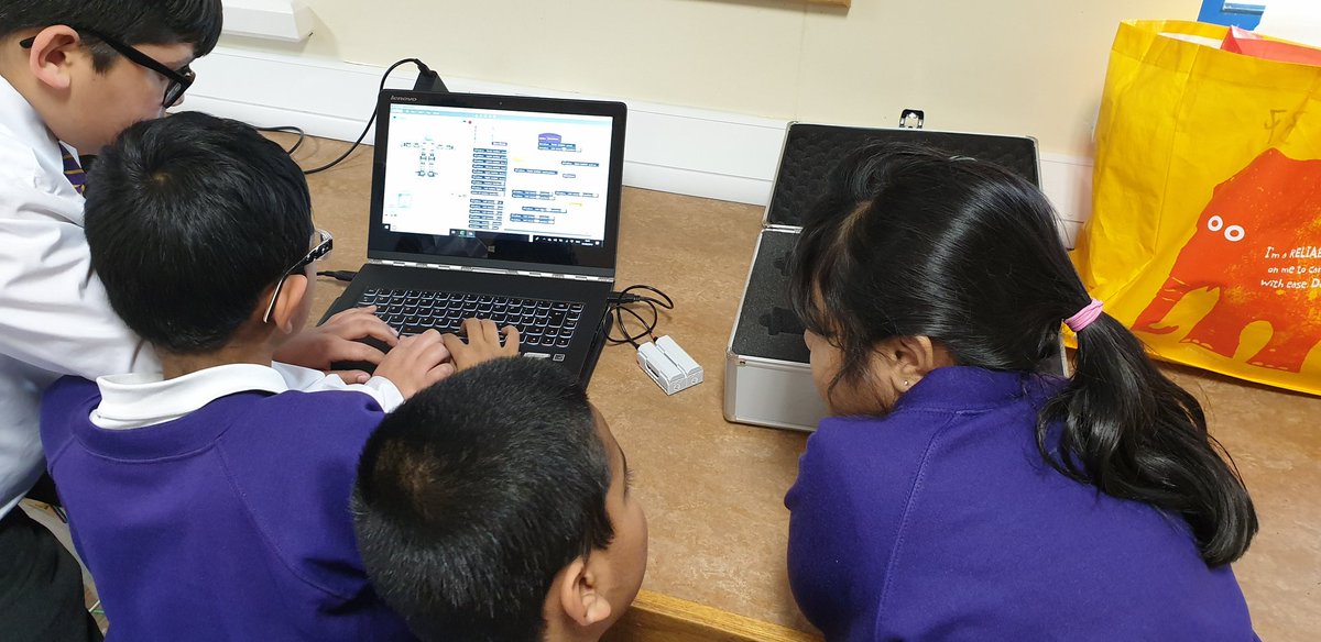 ICTUP's tweet image. Great work today from #Robotics club @BurnleyBrow We have decided to #code #edbot to become Ed Bolt and celebrate winning a sprint. So far we have used #pseudocode  to to see what we have to do @edbotinschools #PrimaryRocks #UKEdChat #edtech #STEMClubsWeek #STEM