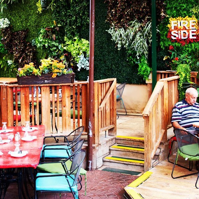 firesidechicago's tweet photo. Summer throwback pic? No! Our all weather heated patio is open year round! .
.
.
.
#firesidechicago #chicagoepic #chicagofoodauthority #chicagofoodies
#eatinggoodchicago #eaterchicago #thrillist #alwayshungrychi
#infatuationchi #eeeeeats #chicagofoodandw… https://t.co/AEDH8GgYaq https://t.co/gyGCKc3MIl