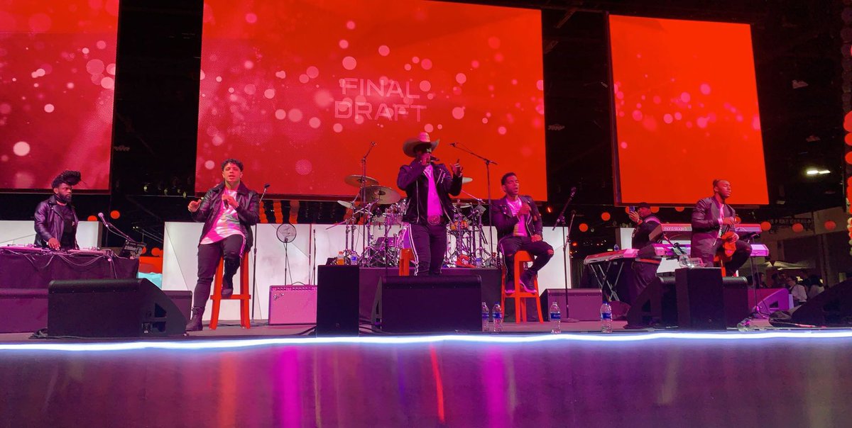 DJPaPaRooster's tweet photo. I just want to thank GOD for being able to DJ at Super Bowl Llll for Final Draft’s performance at the PreGame Tailgate Party! #superbowl #4finaldraft #djpaparooster #ATL https://t.co/28wkHuwcBU
