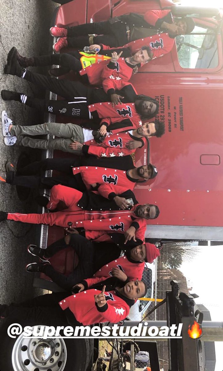 oneelite__'s tweet image. #oneelite #supremeteam #freshphamily #SuperBowl53