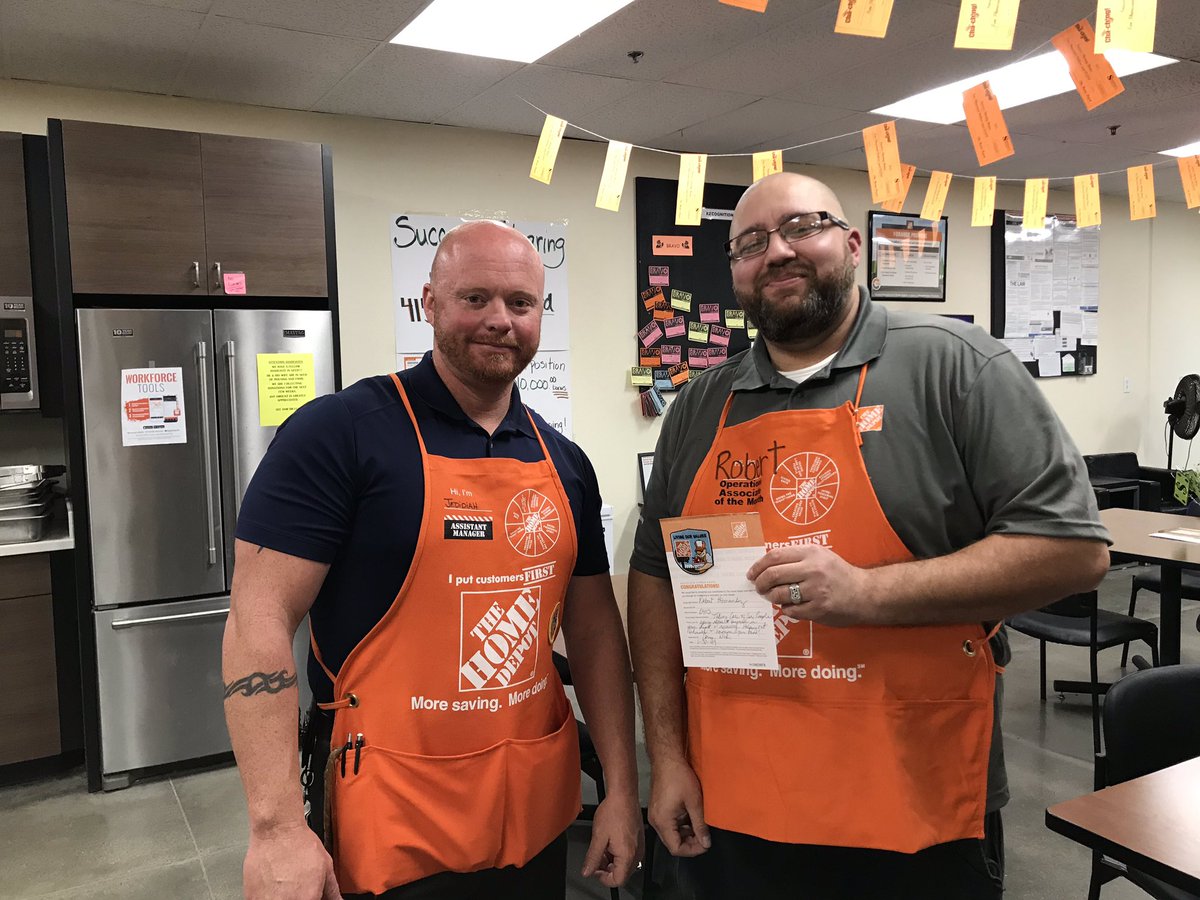 FergusonShalyn's tweet photo. Thank you for all the hard work and dedication! Robert from receiving and Bill from electrical. Operations and sales associate of the month congrats! #0415ROCKS #WeAretheCreek @SpecialtyDS0415 @CBoswellHD @NFilantresTHD @mosesjedTHD @ASDS0415 https://t.co/cMZuawRodW