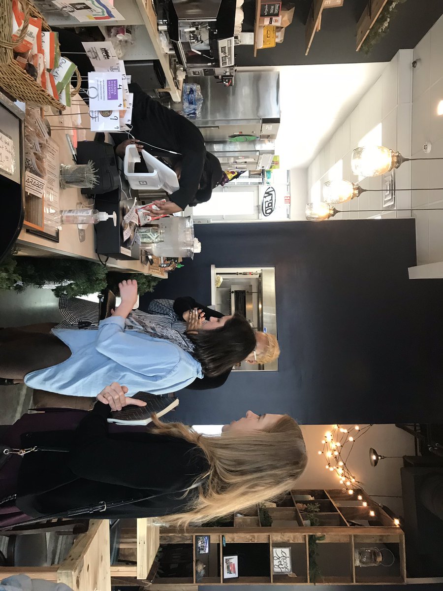 Daniel_DAISA's tweet photo. Inspire Community Cafe, founded by grads from Kaleidoscope Kitchen, delicious healthy food and smoothies, provides living wages and community partnerships. Memphis TN, #FreshLo #DAISA_Stories https://t.co/I1Nx0EvUgG