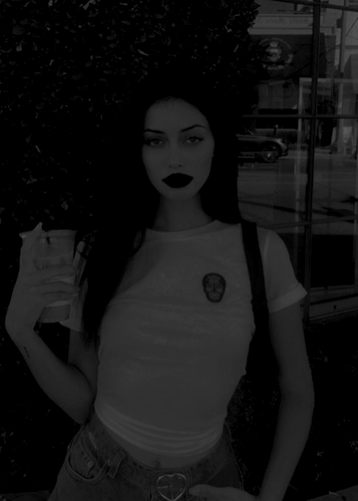 ㅤㅤㅤㅤㅤㅤㅤㅤㅤㅤㅤSTRNG'
My eyes, and your eyes, the sunlight, it's alright, how could i look right past ya you got me staring at ya.